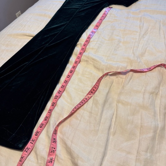 Lulus Green Velvet Pants High Rise Flare Size Small - Picture 14 of 14